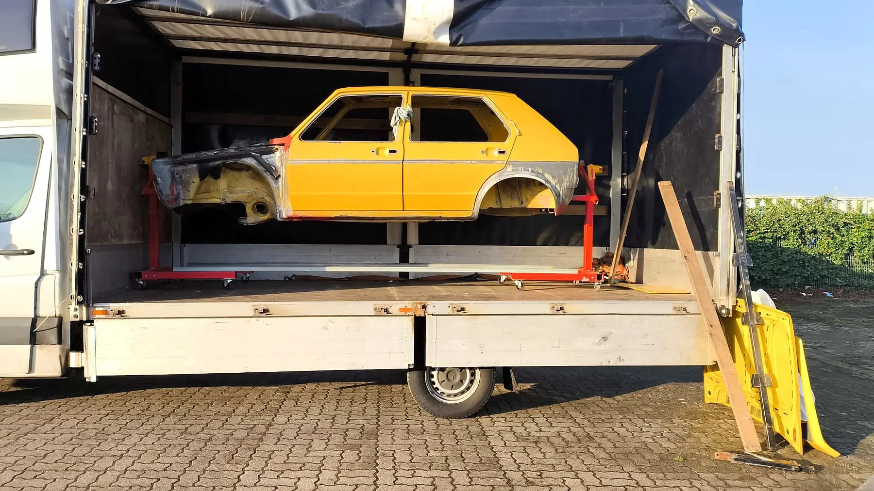 Car body - a non-standard load