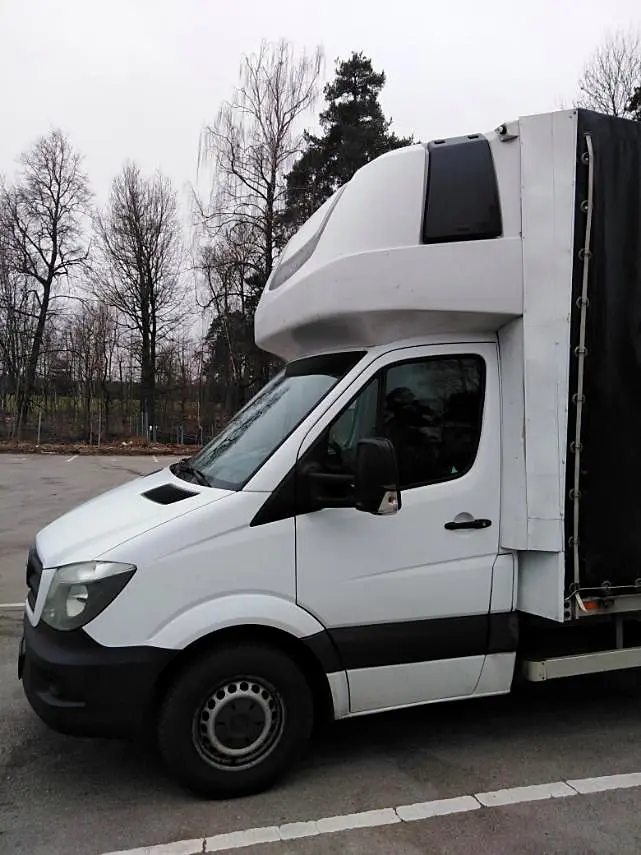 Mercedes Sprinter su tentu