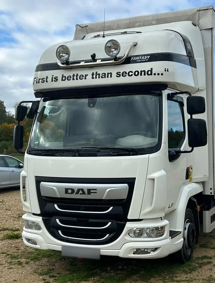 DAF LF curtain-sider